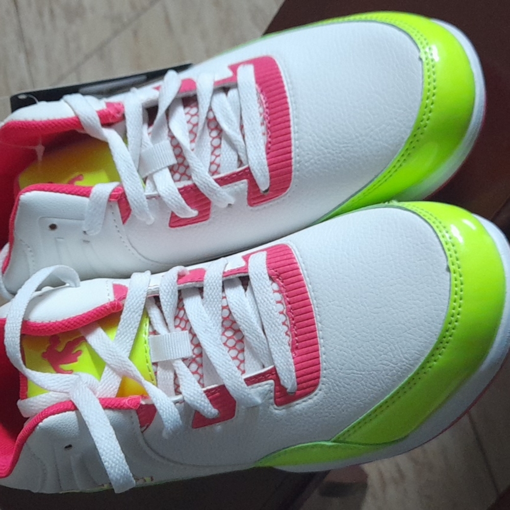And 1 fierce girls shose